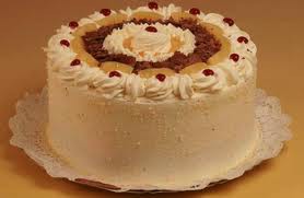 TORTA DE LÚCUMA